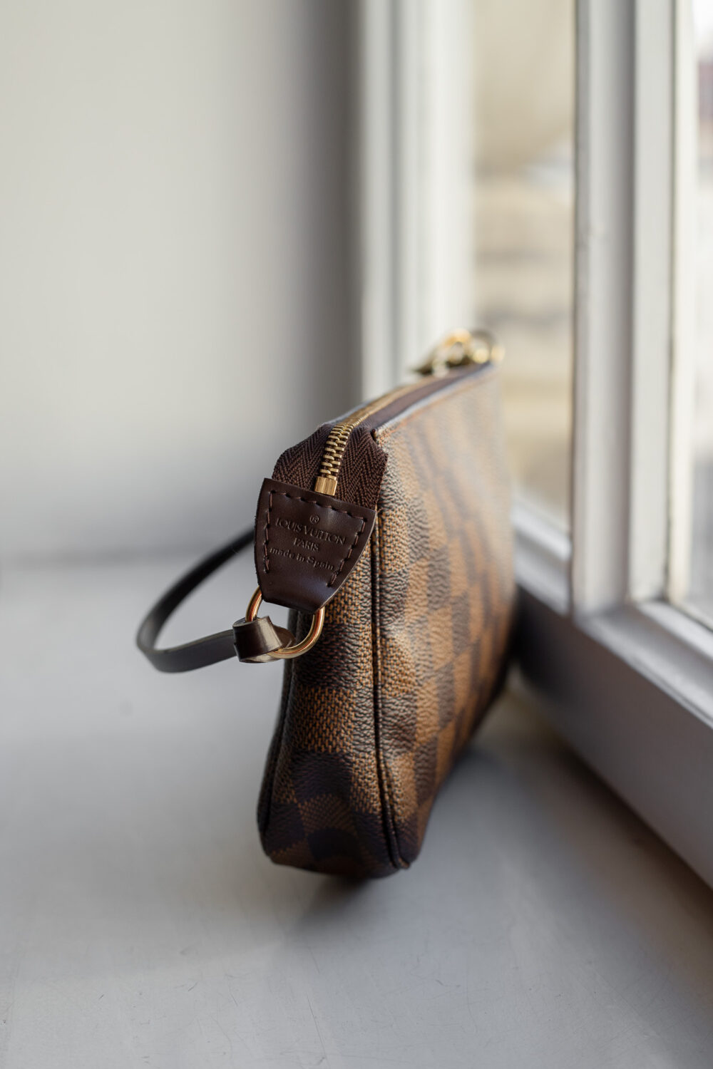 Louis Vuitton, Pochette Damier Ebene – Bild 7