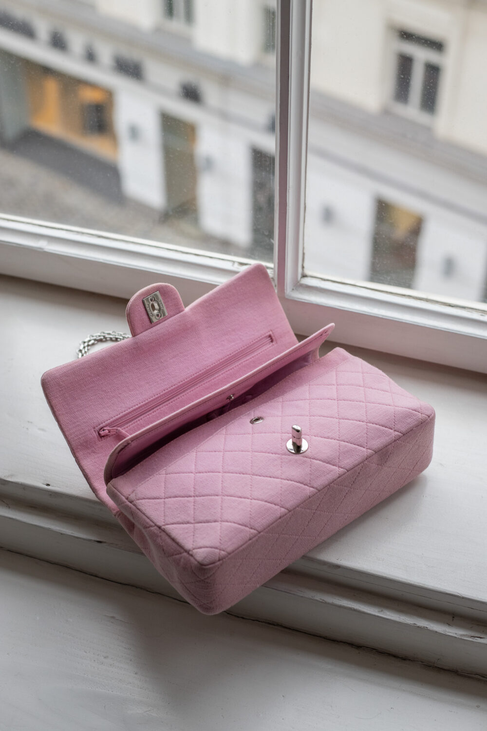 Chanel, Medium Classic Double Flap Jersey – Bild 13
