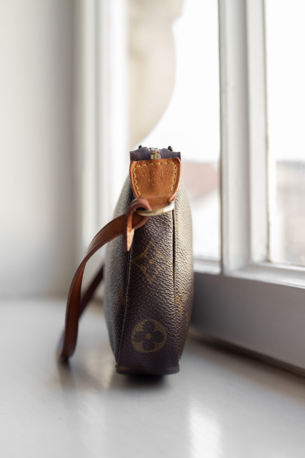 Louis Vuitton, Pochette Monogram – Bild 4