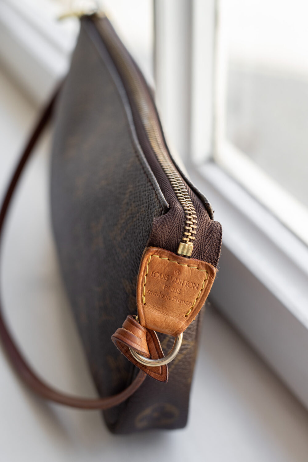 Louis Vuitton, Pochette Monogram – Bild 9
