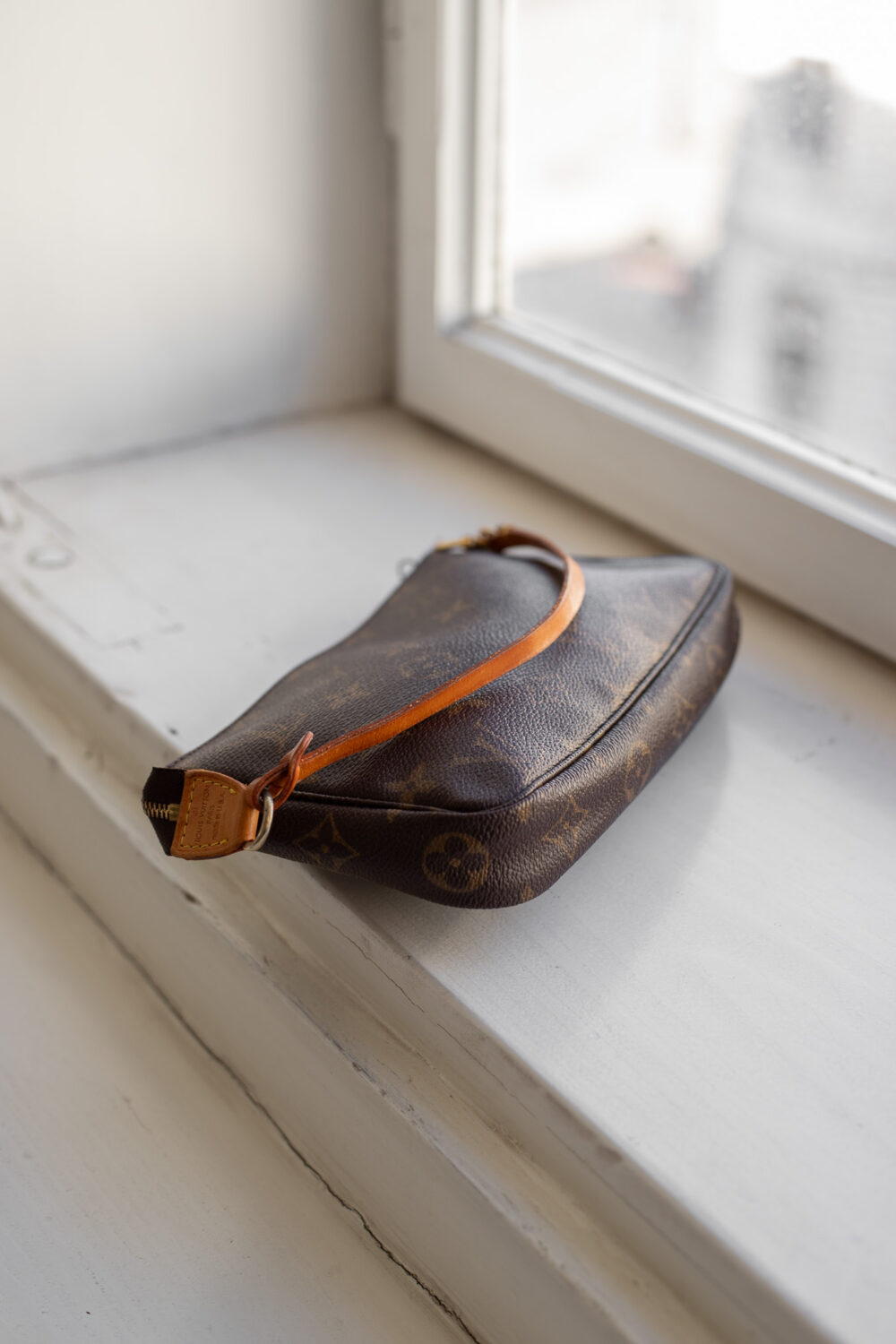 Louis Vuitton, Pochette Monogram – Bild 5