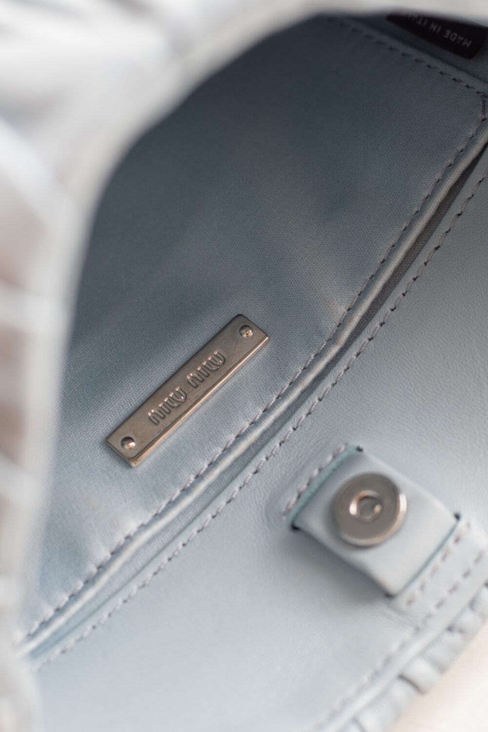 Miu Miu, Pochette – Bild 11
