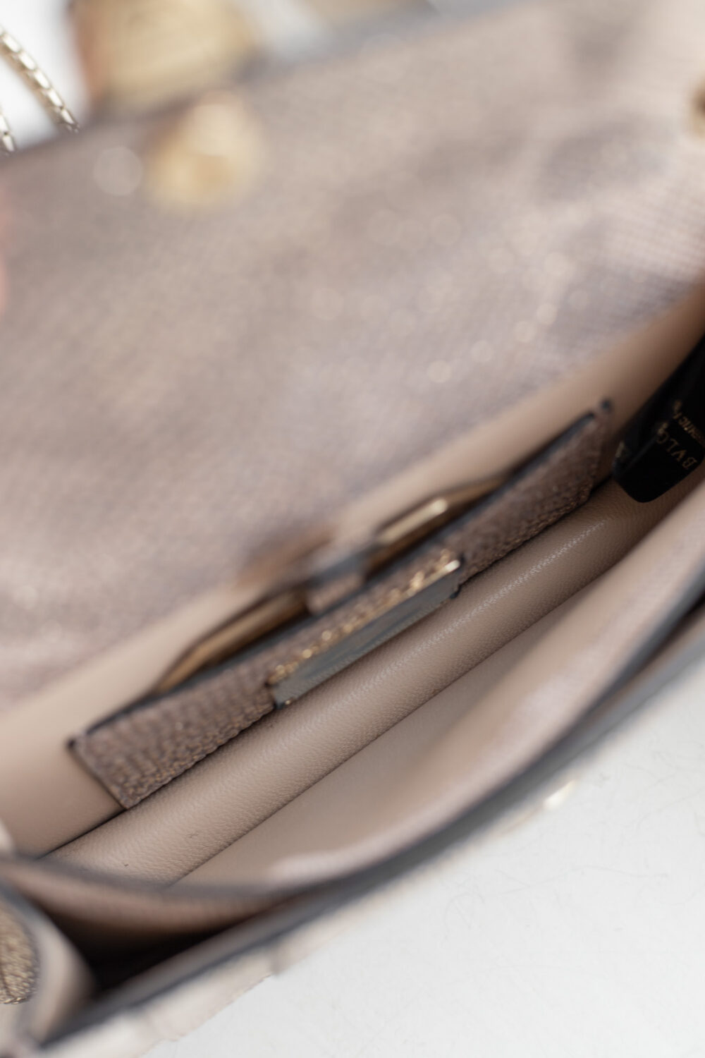 BVLGARI, Serpenti Mini Metallic Gold – Bild 14