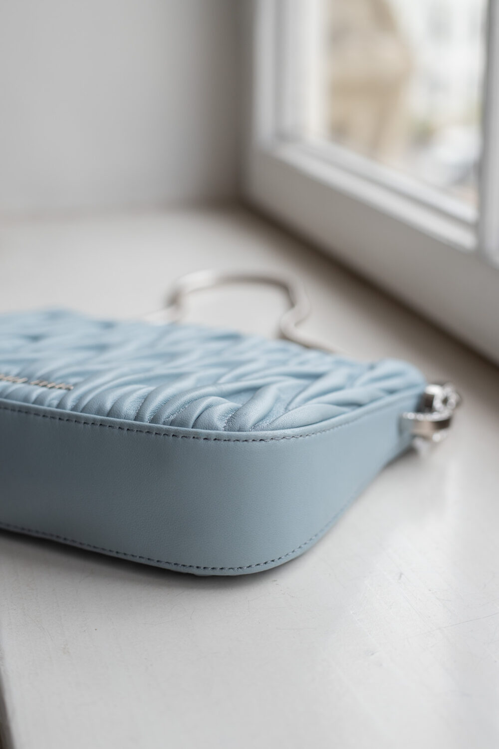 Miu Miu, Pochette – Bild 5