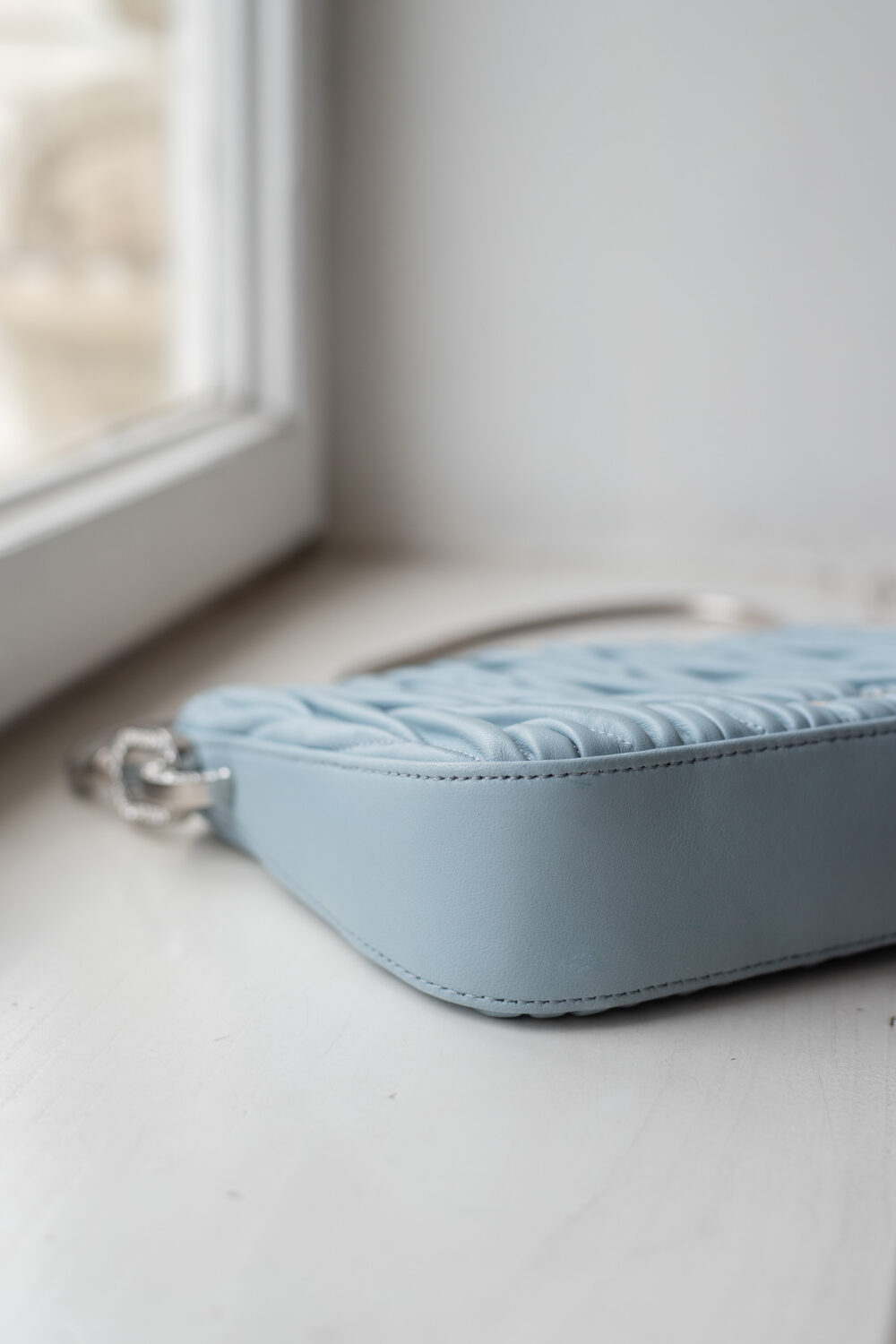 Miu Miu, Pochette – Bild 7