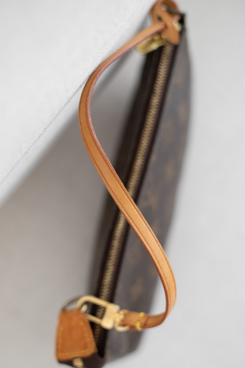 Louis Vuitton, Pochette Monogram – Bild 11