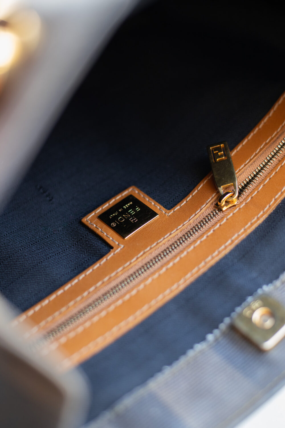 Fendi, Front Pocket Tote – Bild 14