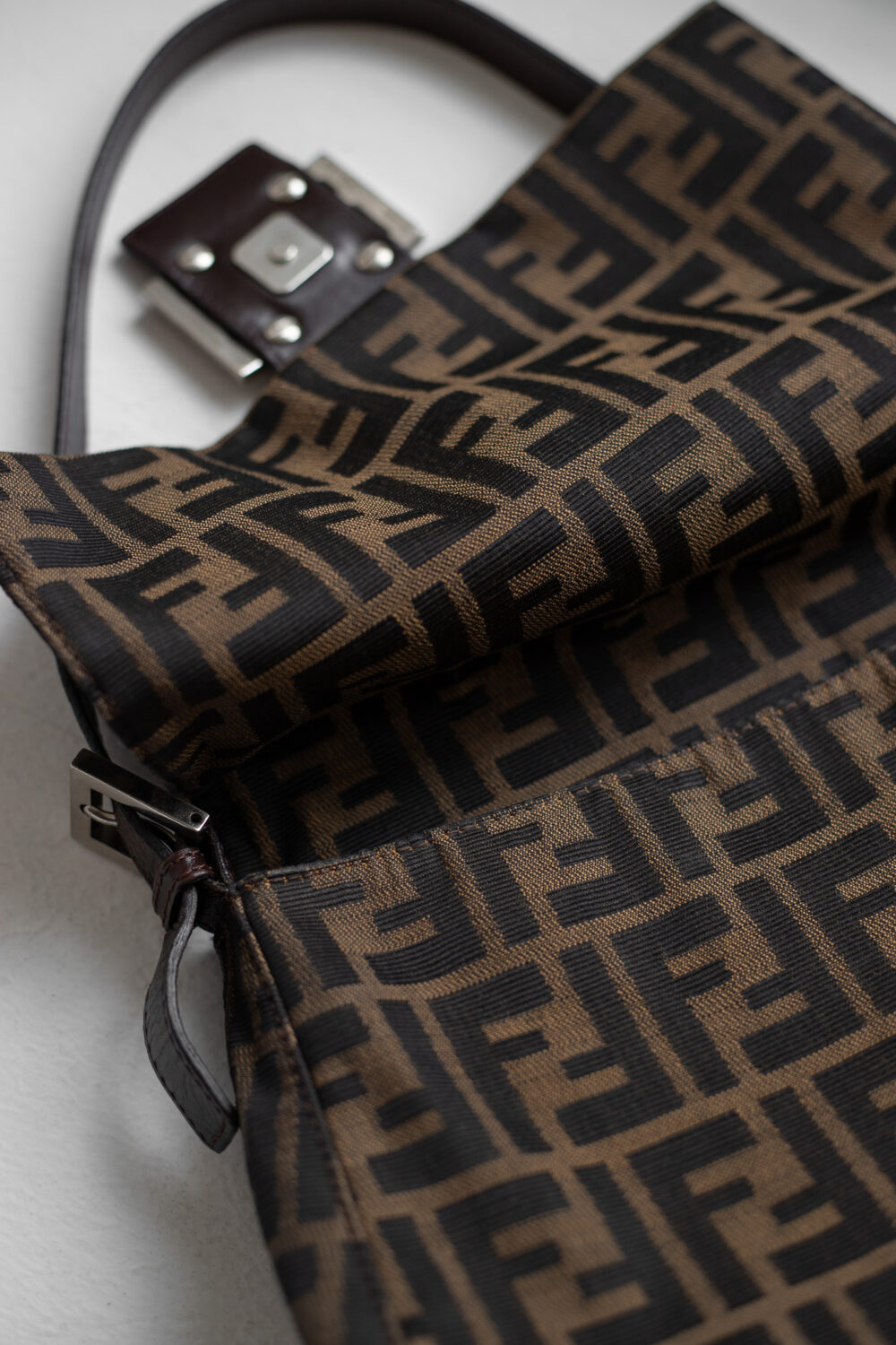 Fendi, Mamma Baguette – Bild 15