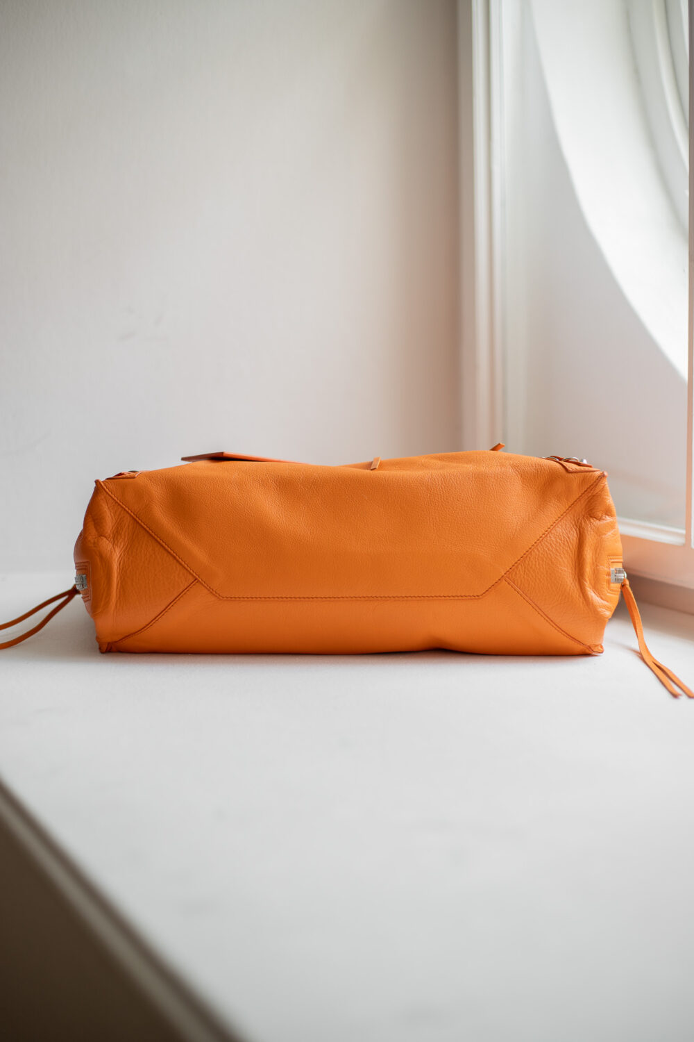 Balenciaga, Papier A4 Zip Around Tote Bag – Bild 7