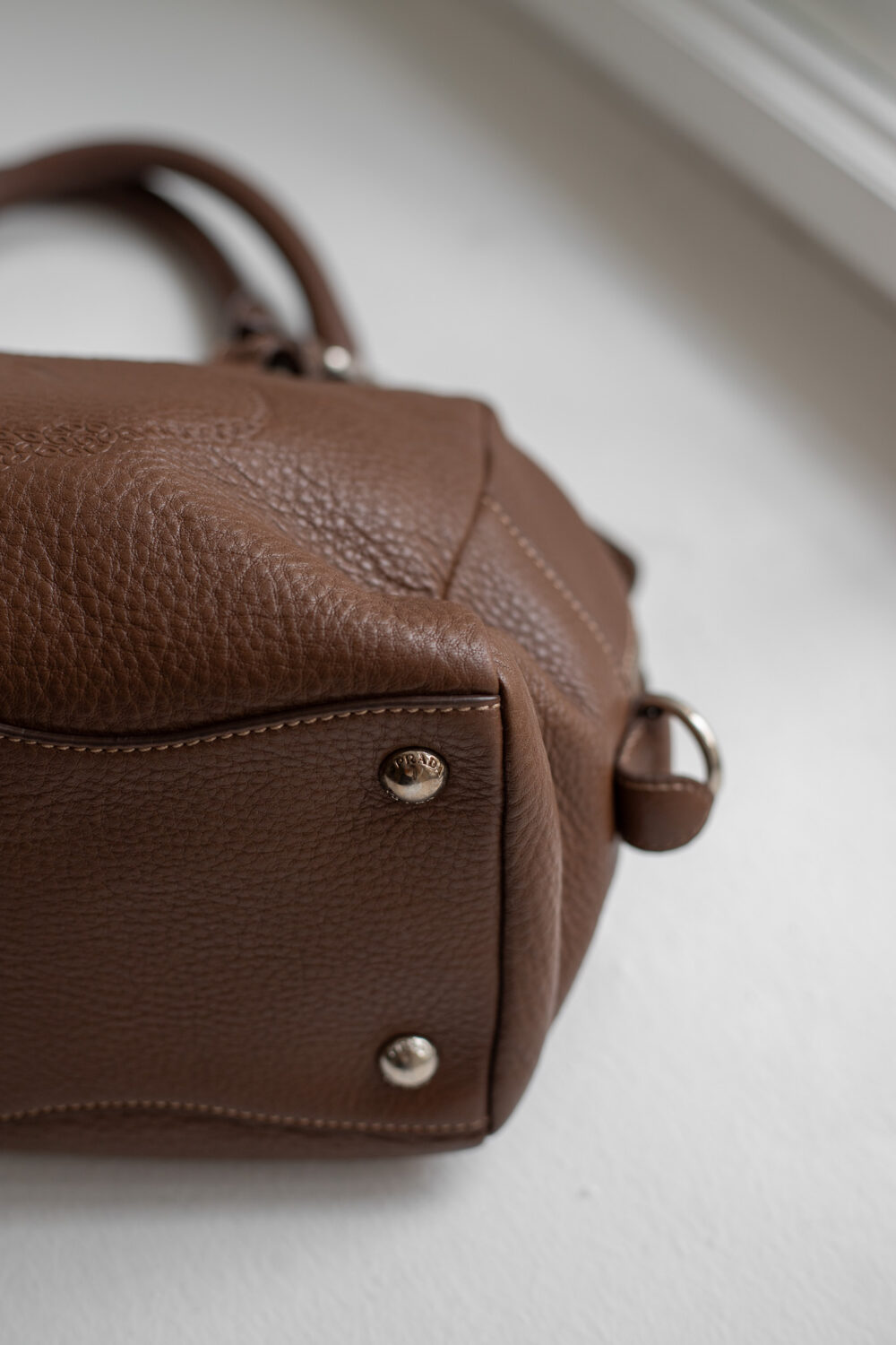Prada, Vitello Daino Bauletto Bowling Bag – Bild 8