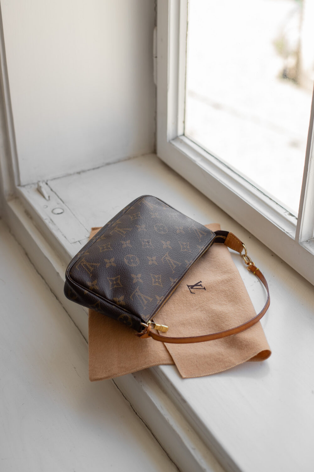 Louis Vuitton, Pochette