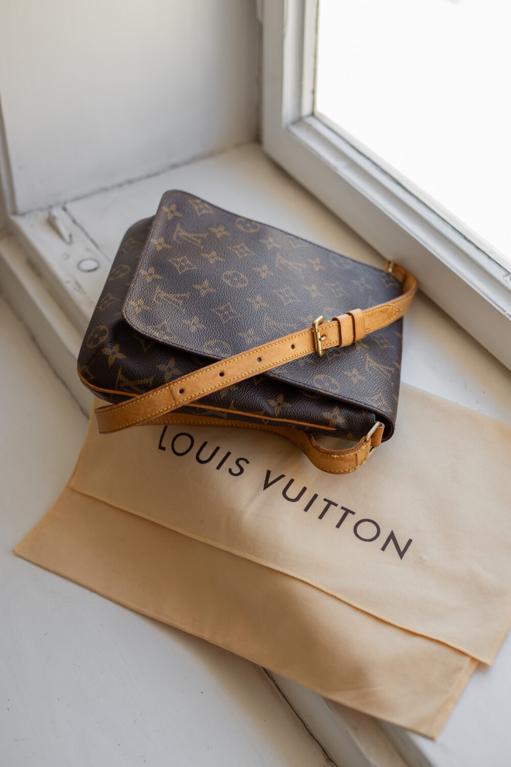 Louis Vuitton, Musette Salsa Shoulder