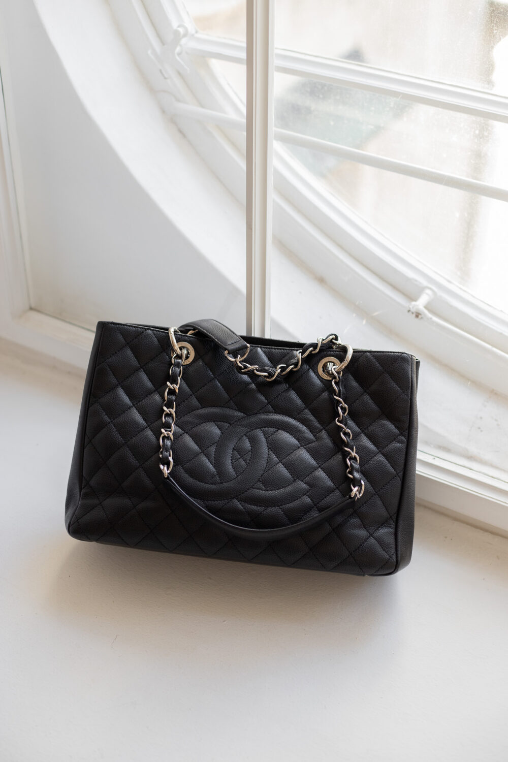 Chanel, Grand Shopping Tote – Bild 12