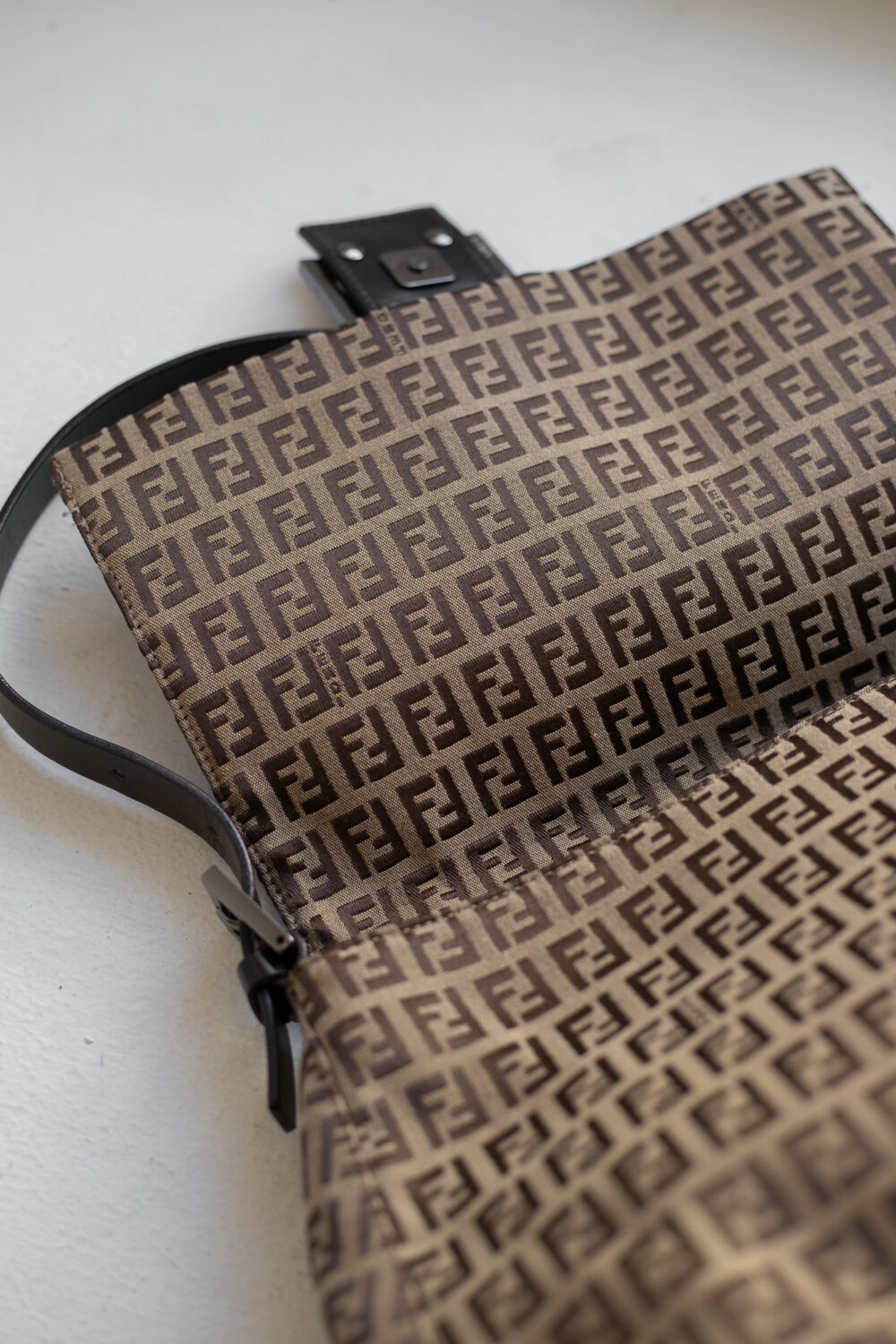 Fendi, Mamma Baguette – Bild 16