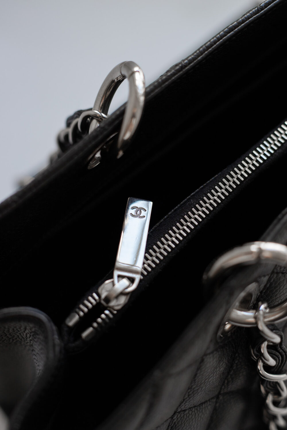 Chanel, Grand Shopping Tote – Bild 17