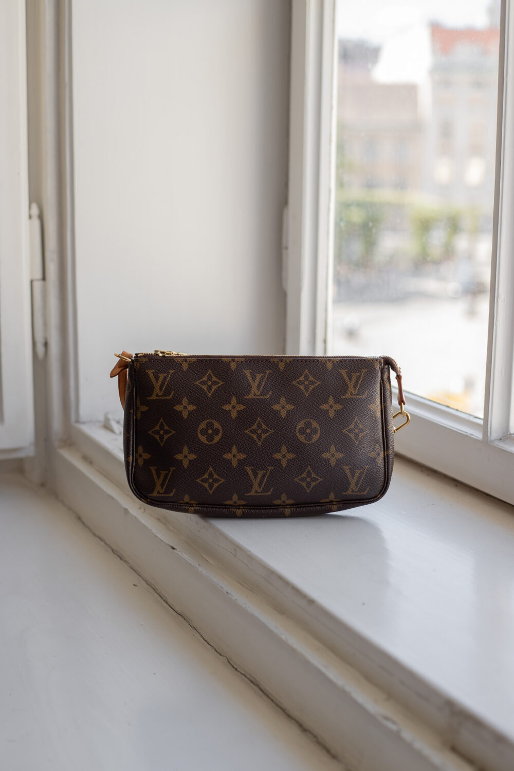 Louis Vuitton, Pochette – Bild 3