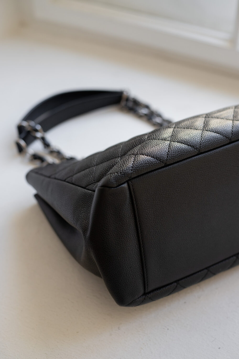 Chanel, Grand Shopping Tote – Bild 8