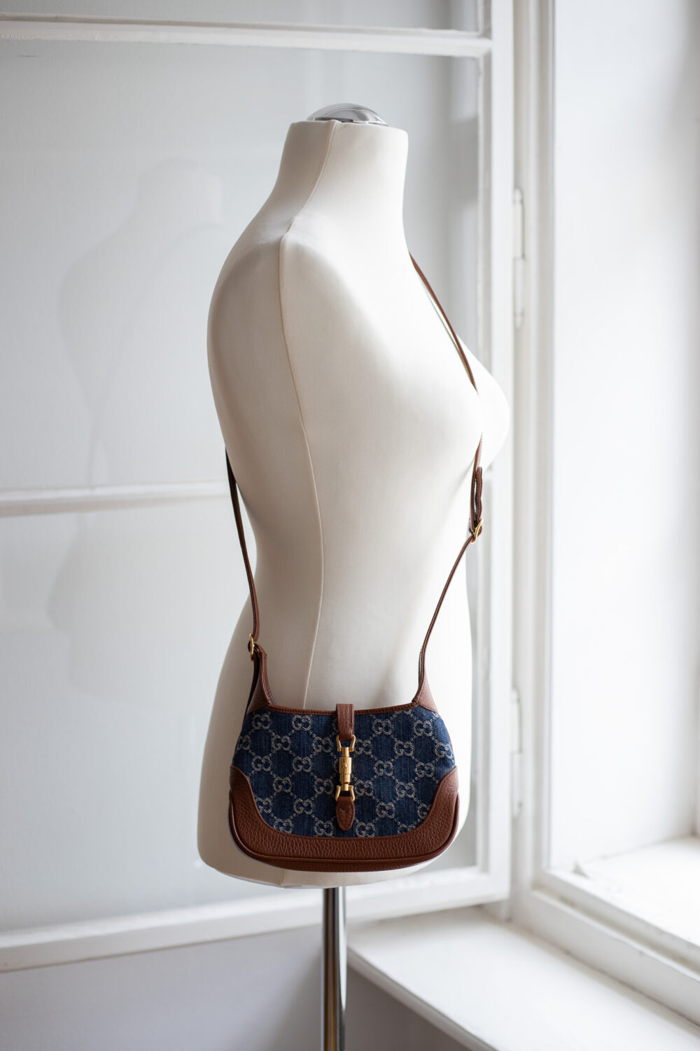Gucci, Denim Mini Jackie 1961 – Bild 10
