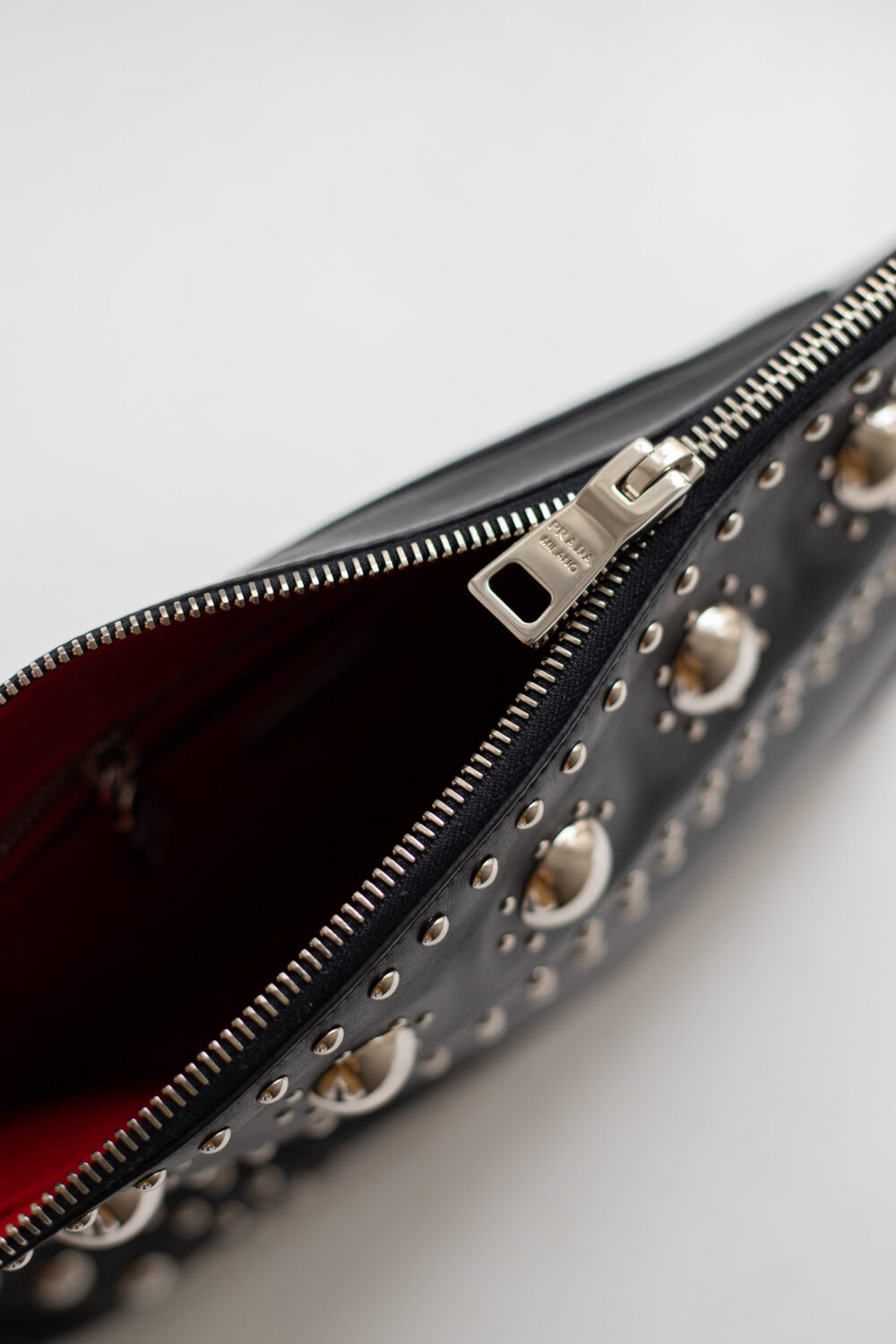 Prada, Studded Clutch – Bild 14