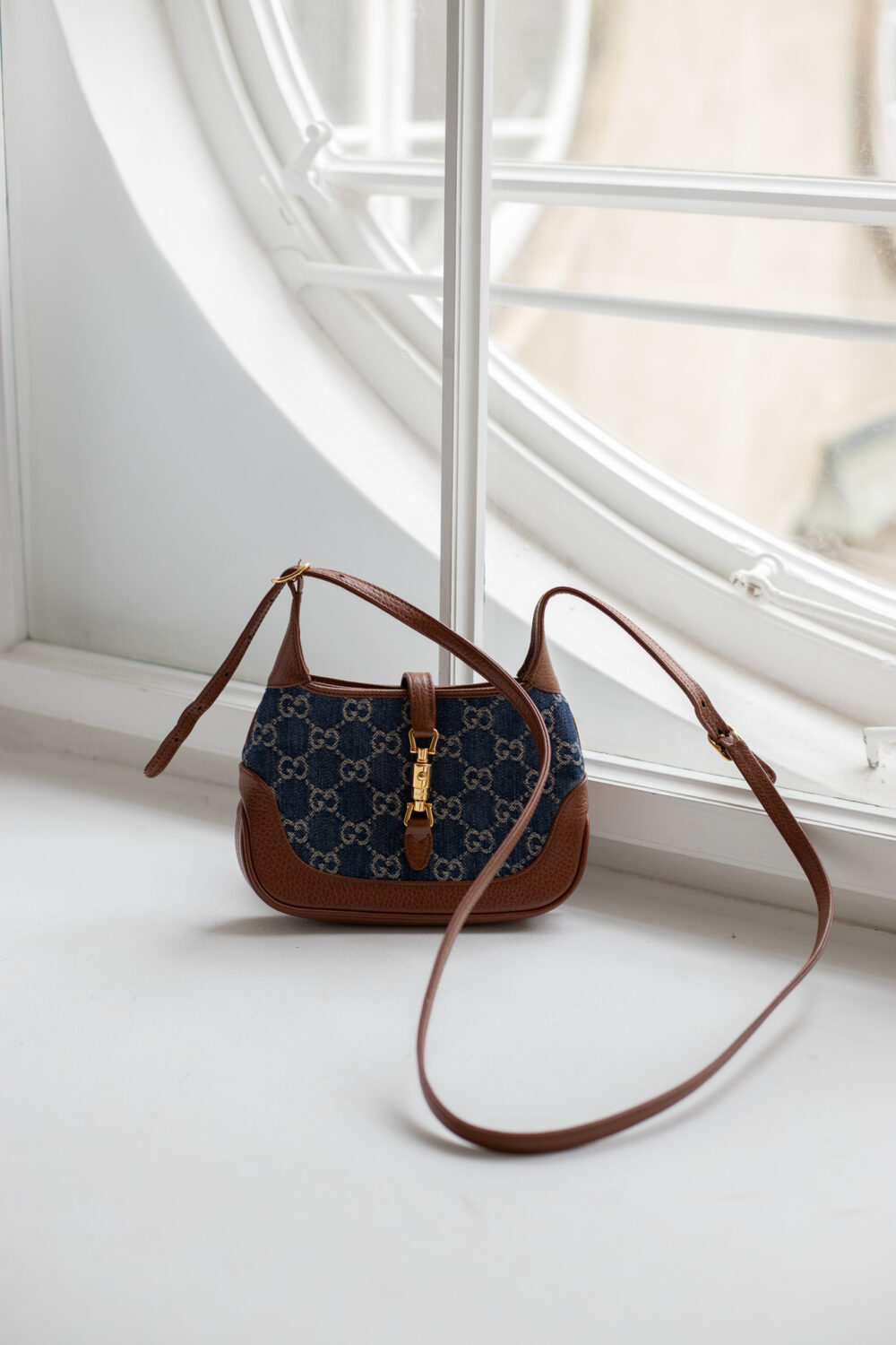 Gucci, Denim Mini Jackie 1961 – Bild 15