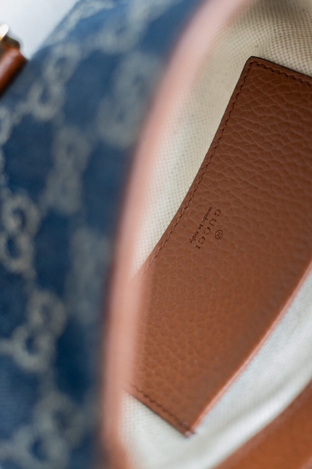 Gucci, Denim Mini Jackie 1961 – Bild 17