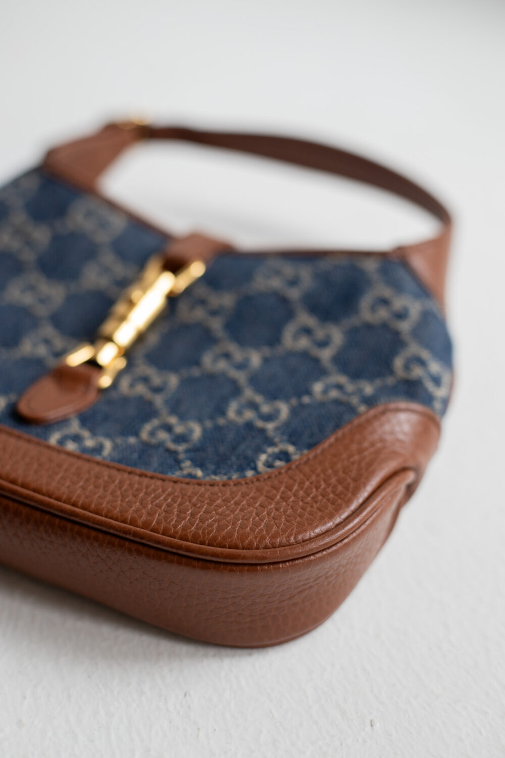 Gucci, Denim Mini Jackie 1961 – Bild 6