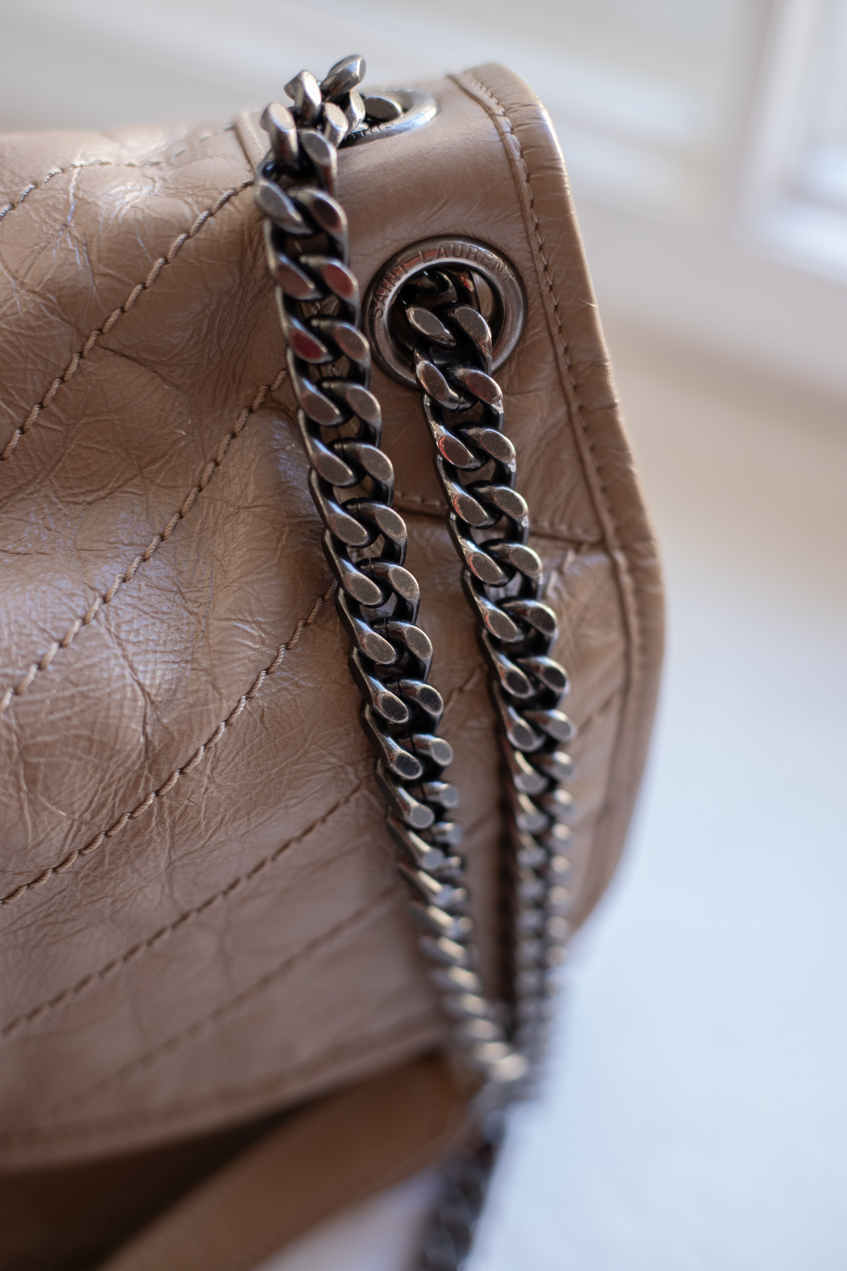 Saint Laurent, Niki Medium – Bild 10