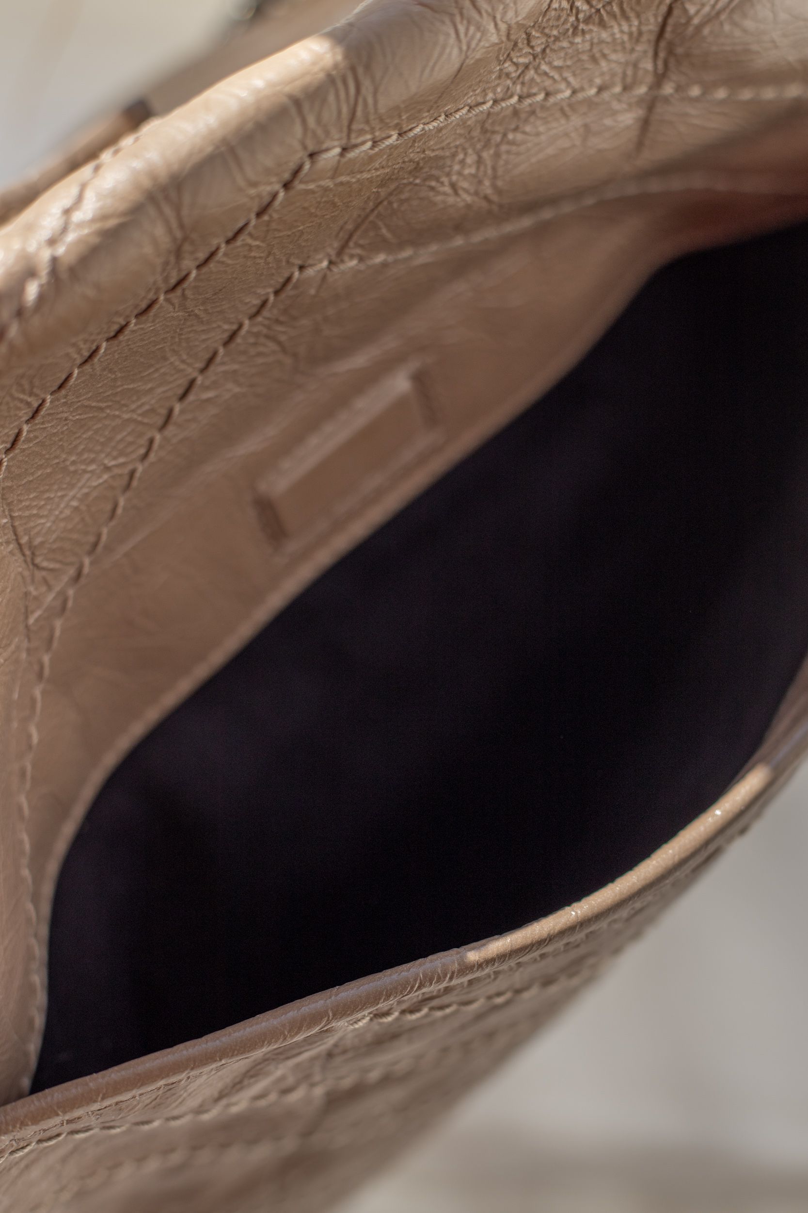 Saint Laurent, Niki Medium – Bild 13