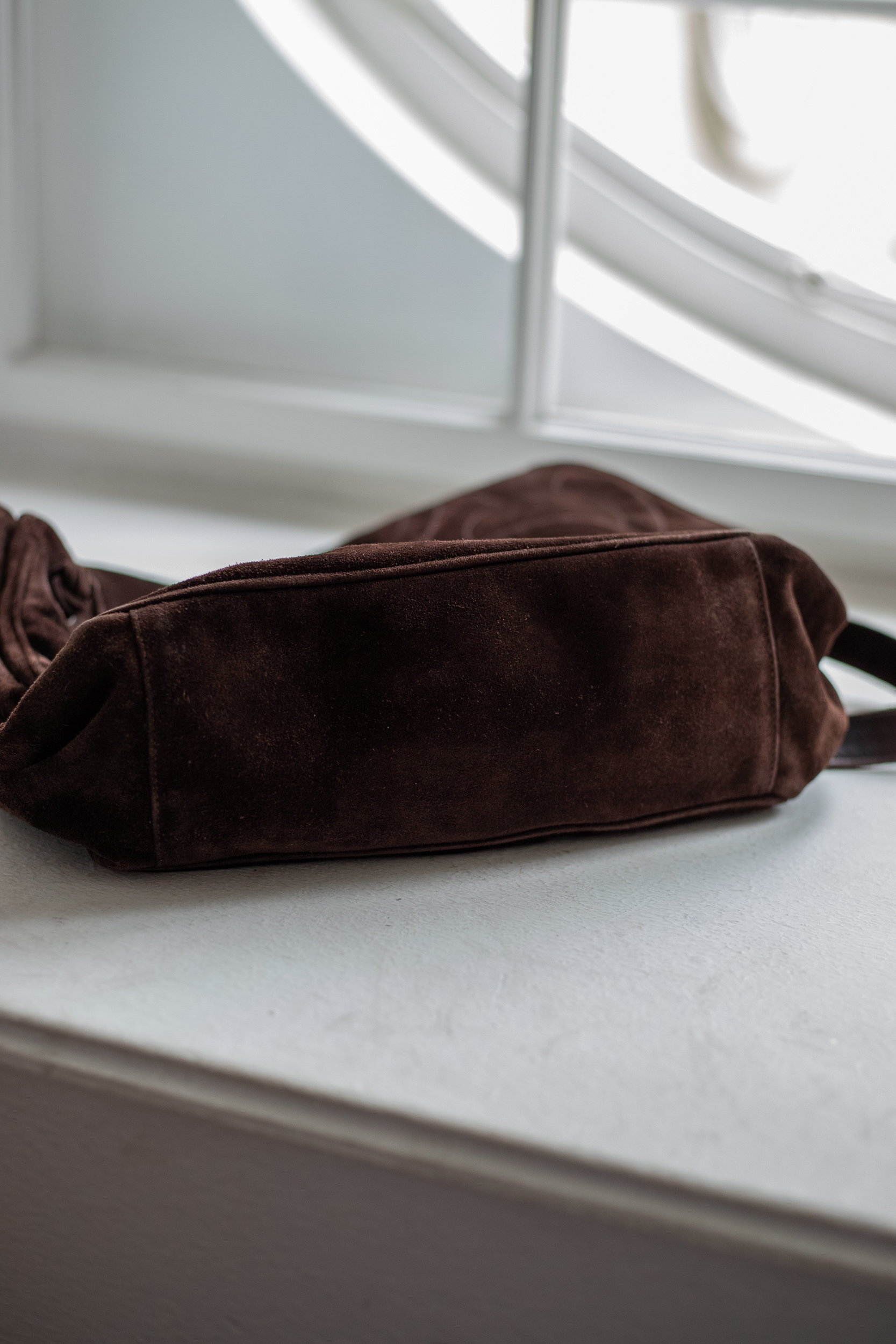 Chanel, Suede Messenger Bag – Bild 6