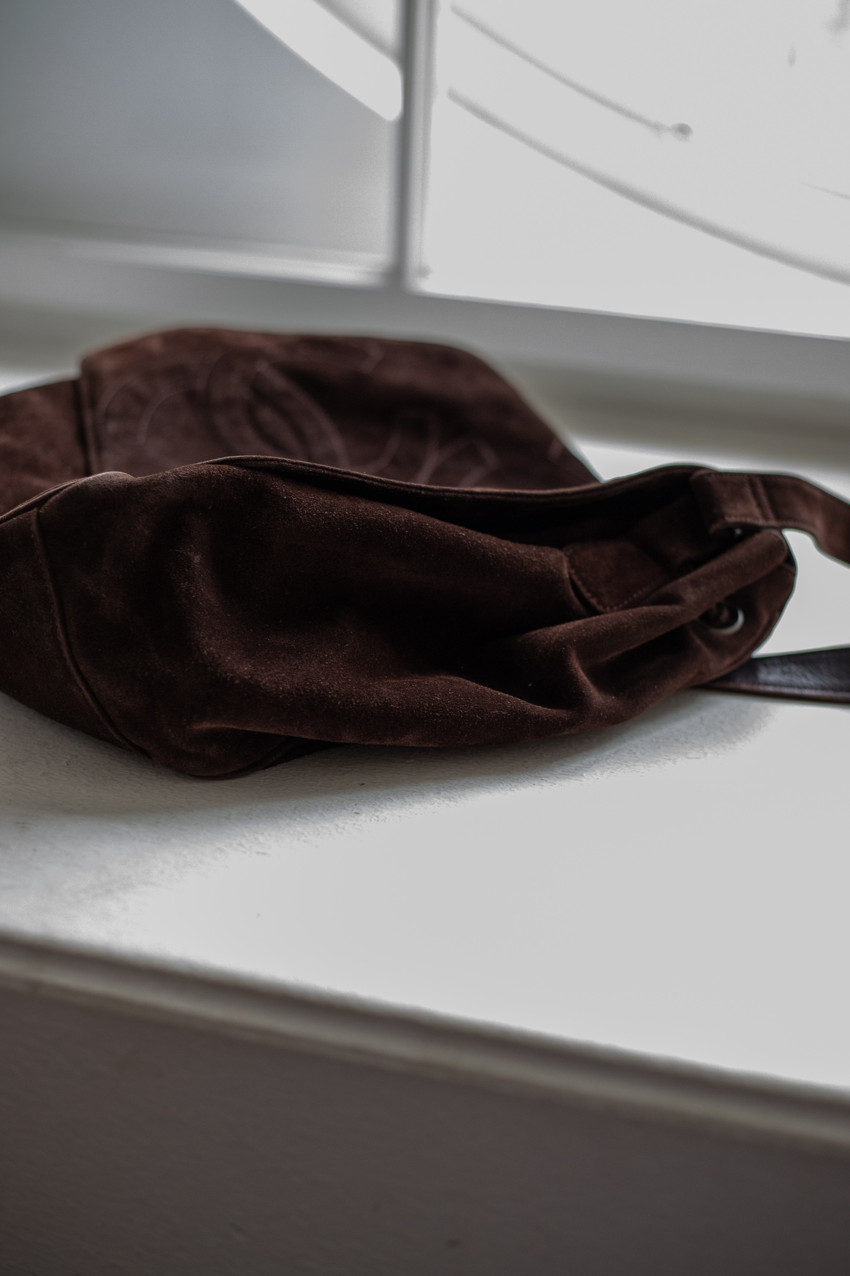 Chanel, Suede Messenger Bag – Bild 7
