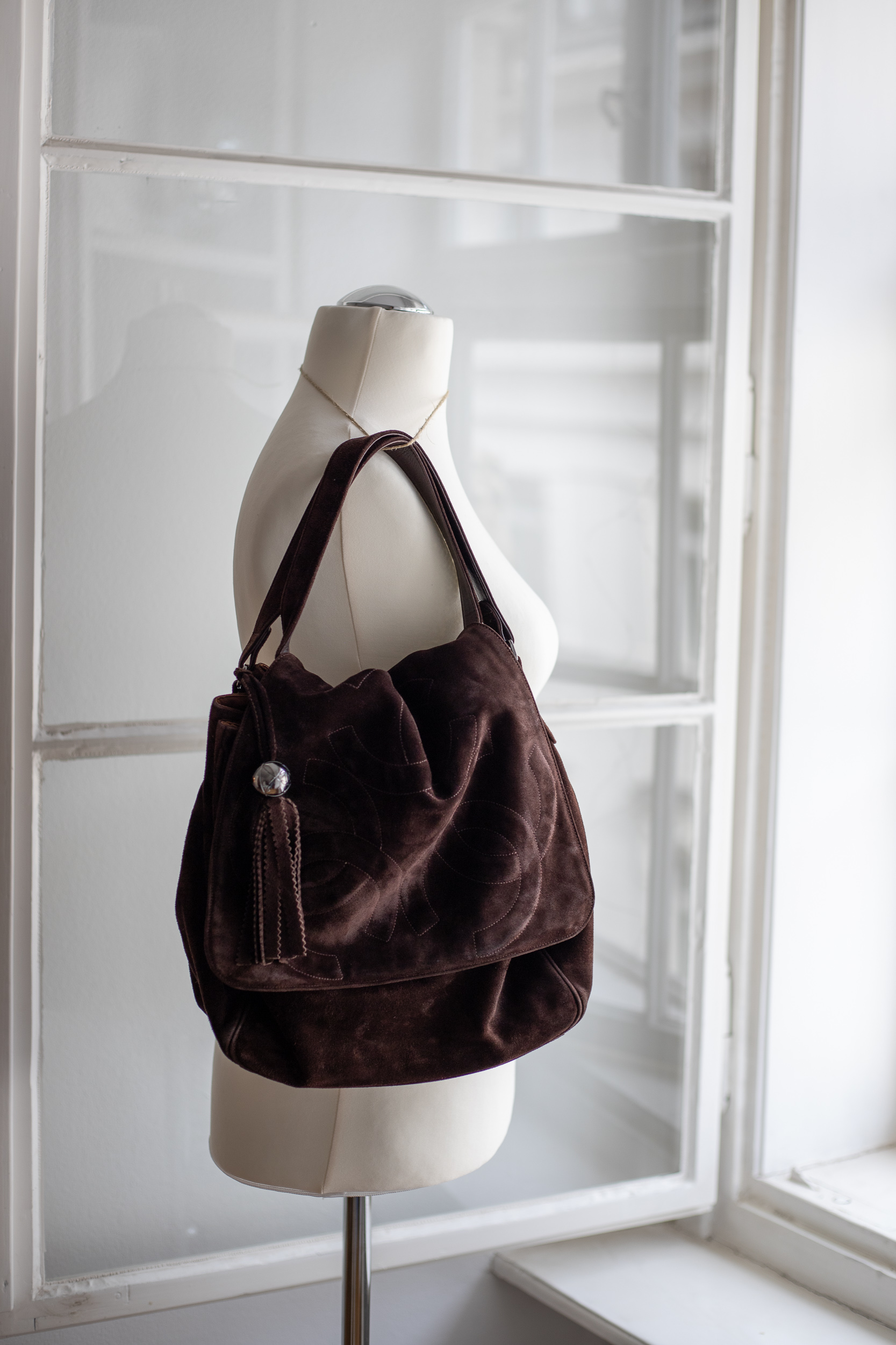 Chanel, Suede Messenger Bag – Bild 9